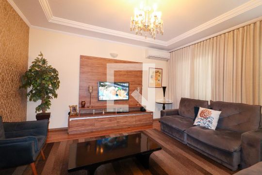 Sala de casa à venda com 3 quartos, 250m² em Jardim Proença, Campinas