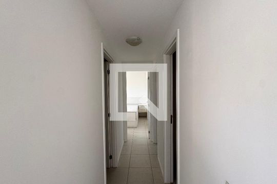 Corredor de apartamento à venda com 3 quartos, 78m² em Recreio dos Bandeirantes, Rio de Janeiro