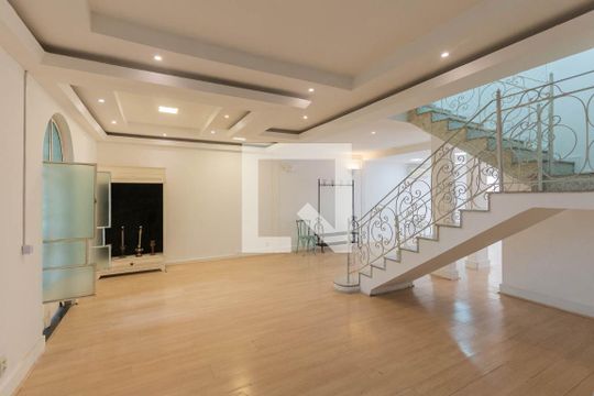 Sala de casa para alugar com 4 quartos, 346m² em Tijuca, Rio de Janeiro