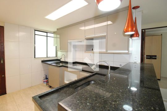 Sala / Cozinha de apartamento para alugar com 2 quartos, 44m² em Conjunto Habitacional Santa Etelvina Ii, São Paulo