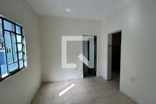 Sala de casa para alugar com 2 quartos, 85m² em Cabuís, Nilópolis