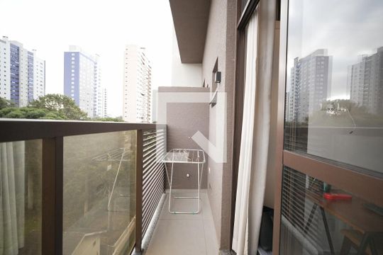 Varanda de kitnet/studio à venda com 1 quarto, 36m² em Mossunguê, Curitiba