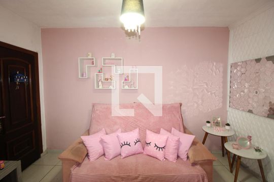 Sala de casa à venda com 2 quartos, 129m² em Vila Carmosina, São Paulo