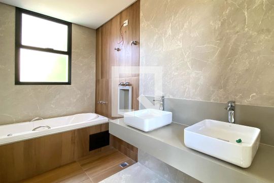 Banheiro da Suíte 1 de apartamento à venda com 3 quartos, 227m² em São Bento, Belo Horizonte