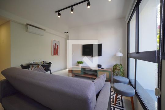 Sala de apartamento para alugar com 1 quarto, 40m² em Centro, Florianópolis