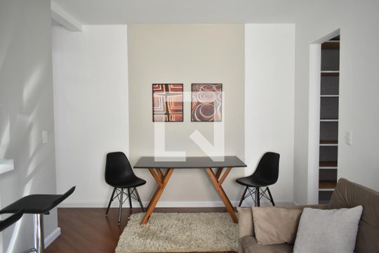 Sala de apartamento para alugar com 1 quarto, 50m² em Vila Clementino, São Paulo