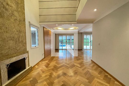 Sala de casa de condomínio para alugar com 4 quartos, 250m² em Parque dos Principes, São Paulo