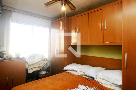 Quarto 3 de apartamento à venda com 3 quartos, 76m² em Jardim Botânico, Porto Alegre