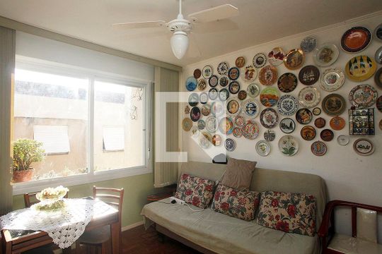 Apartamento à venda com 3 quartos, 76m² em Jardim Botânico, Porto Alegre
