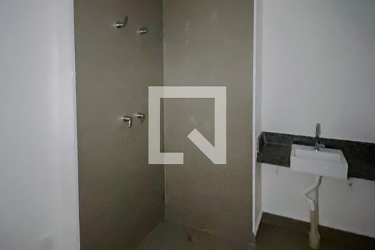 Banheiro de kitnet/studio à venda com 1 quarto, 29m² em Pompeia, São Paulo