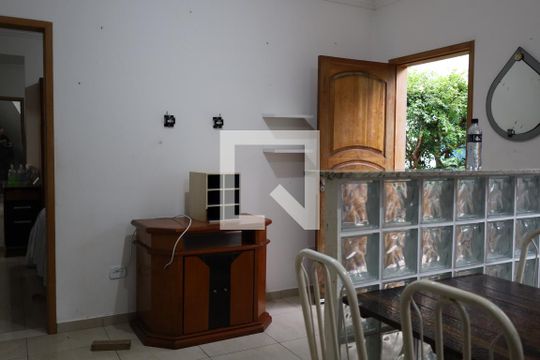 Casa para alugar com 1 quarto, 50m² em Vila do Castelo, São Paulo