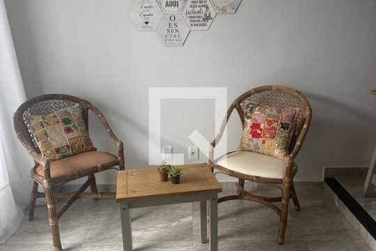 Sala de casa de condomínio para alugar com 4 quartos, 110m² em Praia do Flamengo, Salvador
