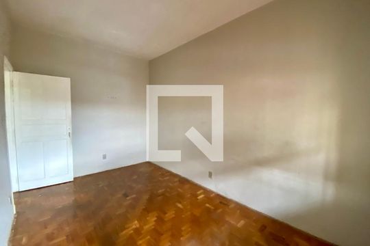 Quarto 1 de casa para alugar com 3 quartos, 183m² em Vila Rosalia, Guarulhos