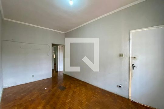 Sala de casa para alugar com 3 quartos, 183m² em Vila Rosalia, Guarulhos