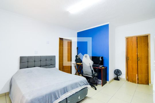 Suíte 1 de casa à venda com 3 quartos, 200m² em Vila Galvão, Guarulhos