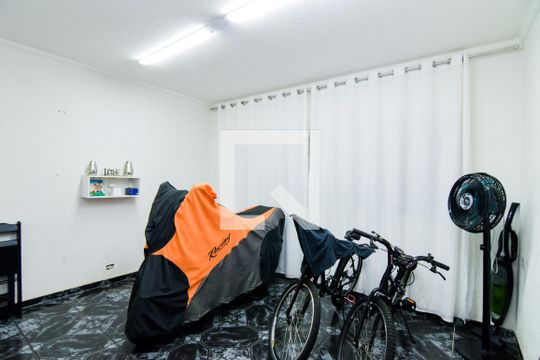 Sala de casa à venda com 3 quartos, 200m² em Vila Galvão, Guarulhos
