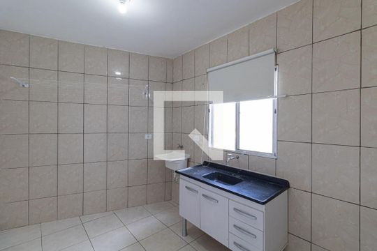 Sala/Cozinha/Área de Serviço  de apartamento para alugar com 1 quarto, 30m² em Cangaiba, São Paulo