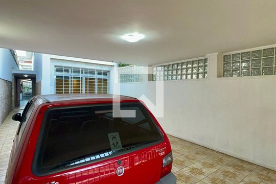 Garagem de casa à venda com 3 quartos, 186m² em Alto de Pinheiros, São Paulo