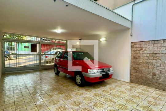 Garagem de casa à venda com 3 quartos, 186m² em Alto de Pinheiros, São Paulo