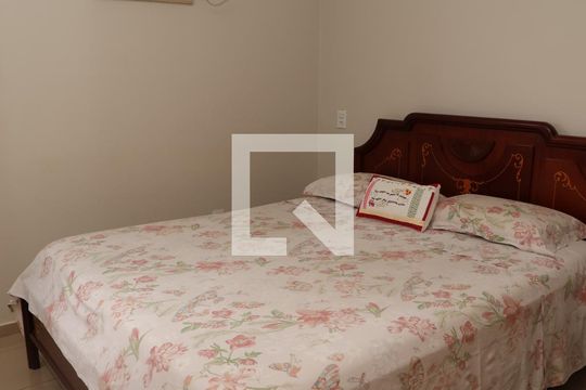 Apartamento à venda com 2 quartos, 72m² em Jardim Goiás, Goiânia