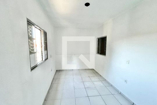 Sala/Quarto de casa à venda com 2 quartos, 50m² em Vila Espanhola, São Paulo