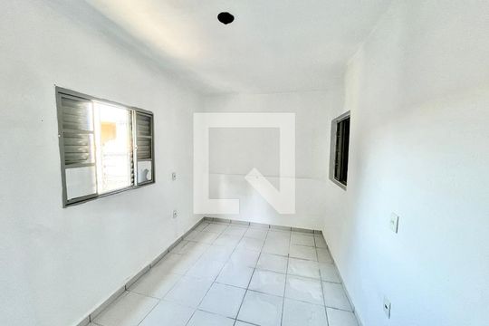 Casa à venda com 2 quartos, 50m² em Vila Espanhola, São Paulo