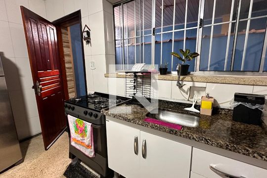 Casa à venda com 1 quarto, 250m² em Jardim Casablanca, São Paulo