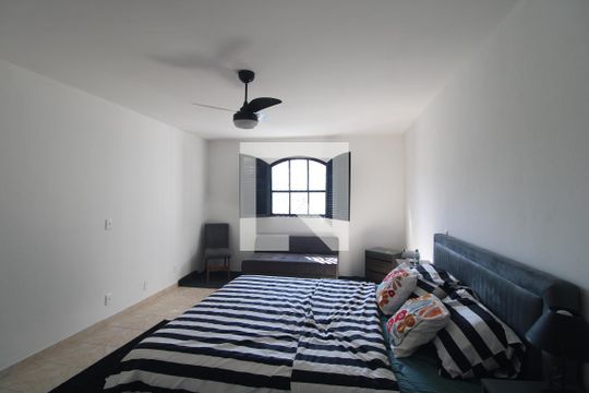 Quarto 1 de casa para alugar com 2 quartos, 150m² em Conjunto Habitacional Brigadeiro Faria Lima, São Paulo