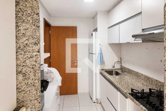 Cozinha de apartamento para alugar com 2 quartos, 101m² em Village Veneza, Goiânia