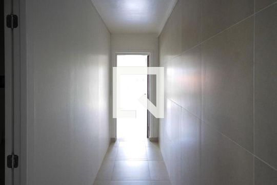 Casa 1 - Corredor de casa à venda com 4 quartos, 220m² em Vila Sao Domingos, São Paulo