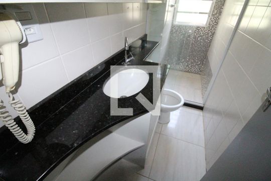 Banheiro de apartamento para alugar com 2 quartos, 50m² em Bosque dos Eucaliptos, São José dos Campos