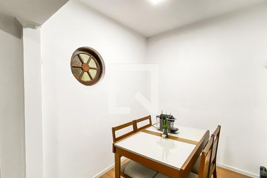 Corredor de casa à venda com 4 quartos, 490m² em Vila Granada, São Paulo