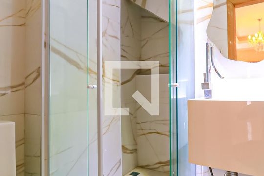Banheiro de casa à venda com 3 quartos, 200m² em Méier, Rio de Janeiro