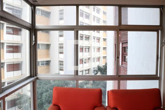 Sala de apartamento para alugar com 3 quartos, 130m² em Perdizes, São Paulo