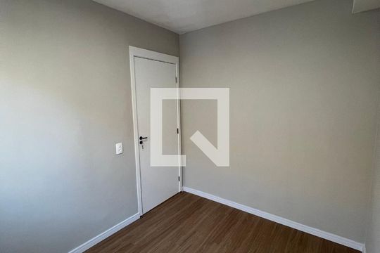 Quarto de apartamento para alugar com 2 quartos, 32m² em Jardim Caravelas, São Paulo