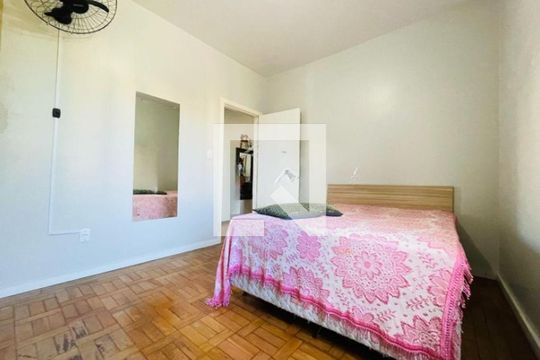 Quarto 1 de apartamento à venda com 2 quartos, 69m² em São Sebastião, Porto Alegre