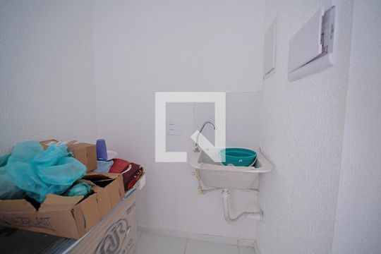 Cozinha e Área de Serviço de apartamento para alugar com 2 quartos, 33m² em Vila Silvia, São Paulo