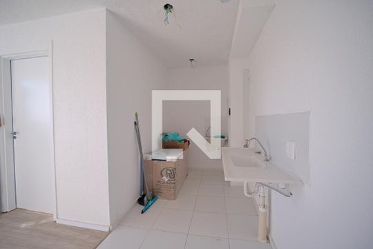Cozinha e Área de Serviço de apartamento para alugar com 2 quartos, 33m² em Vila Silvia, São Paulo