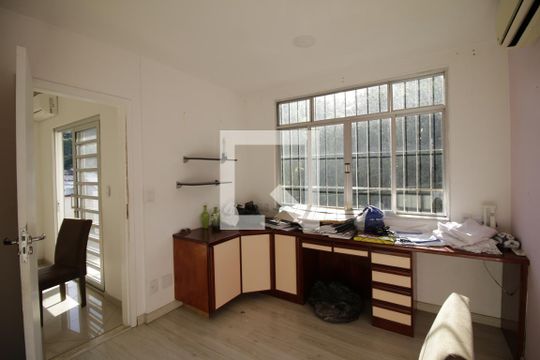 Quarto 1 de casa para alugar com 7 quartos, 381m² em Freguesia (jacarepaguá), Rio de Janeiro