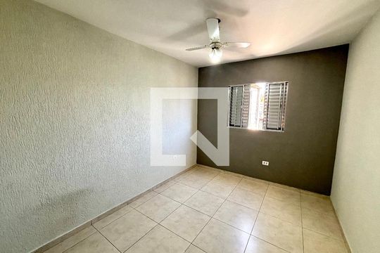 Quarto 2 de casa à venda com 2 quartos, 90m² em Jardim Ponte Rasa, São Paulo