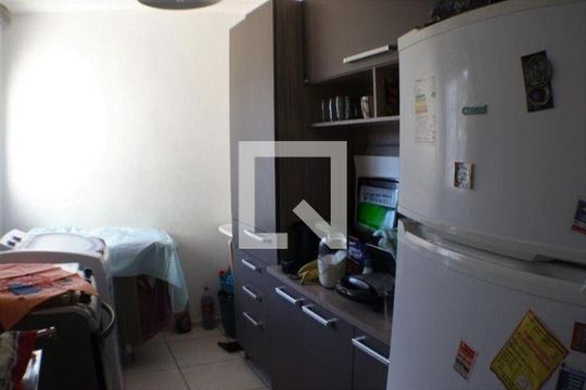 Cozinha de apartamento para alugar com 2 quartos, 45m² em Taquara, Rio de Janeiro
