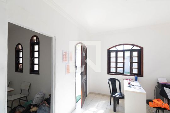 Sala de casa à venda com 3 quartos, 160m² em Campo Grande, Rio de Janeiro