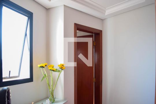 Entrada de apartamento à venda com 3 quartos, 125m² em Vila Matilde, São Paulo