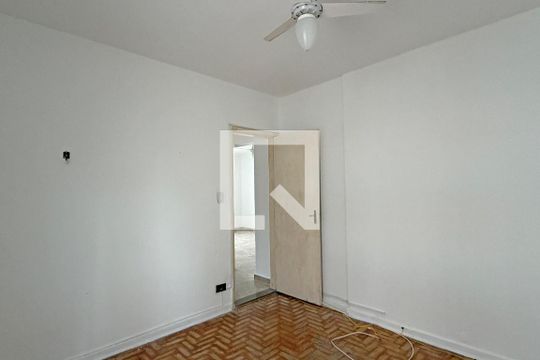 Quarto 2 de apartamento para alugar com 2 quartos, 65m² em José Menino, Santos