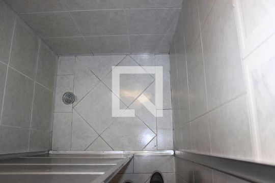 Banheiro  de casa à venda com 10 quartos, 250m² em Parque Continental Ii, Guarulhos
