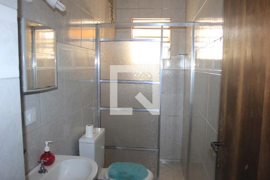 Banheiro  de casa à venda com 10 quartos, 250m² em Parque Continental Ii, Guarulhos