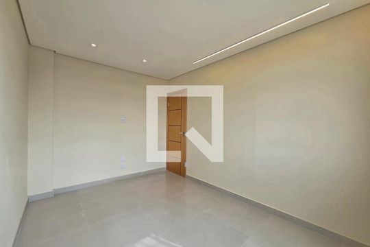 Quarto 1 de apartamento para alugar com 2 quartos, 58m² em Padre Eustáquio, Belo Horizonte