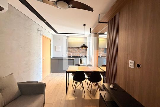 Sala de apartamento à venda com 2 quartos, 55m² em Jardim do Lago, Jundiaí