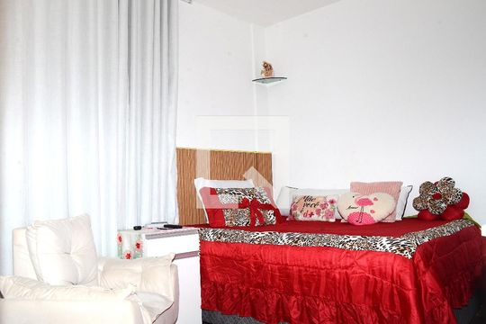 Quarto 1 de apartamento à venda com 3 quartos, 70m² em Jardim Vitoria, Belo Horizonte
