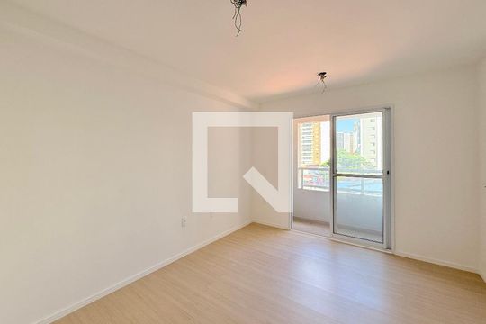 Quarto  de kitnet/studio à venda com 1 quarto, 24m² em Itaim Bibi, São Paulo